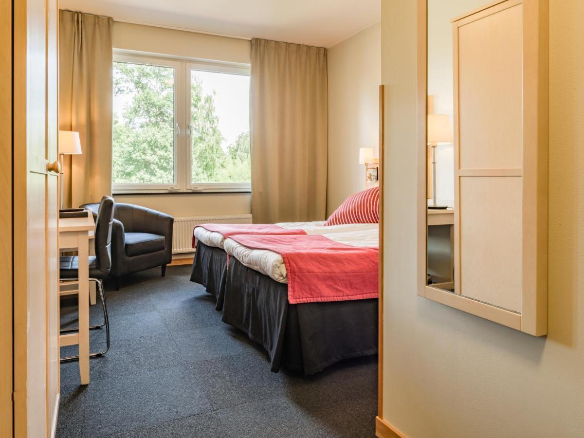 Ringsjoestrand Hotel Horby Экстерьер фото